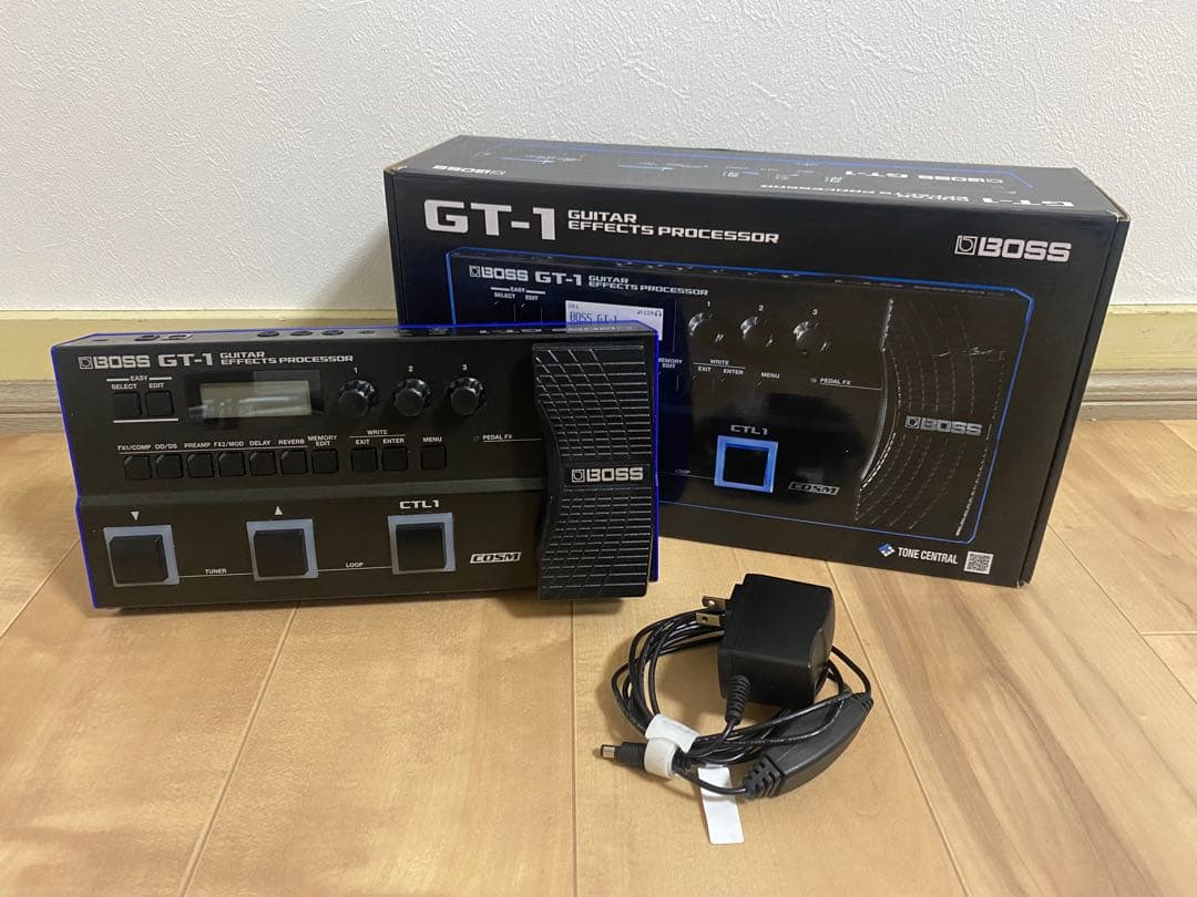 【箱説・ACアダプター付属】BOSS GT-1 エレキギター　マルチエフェクター 数量限定 スリーブケースプレゼント♪】 BOSS GT-1 Roland純正