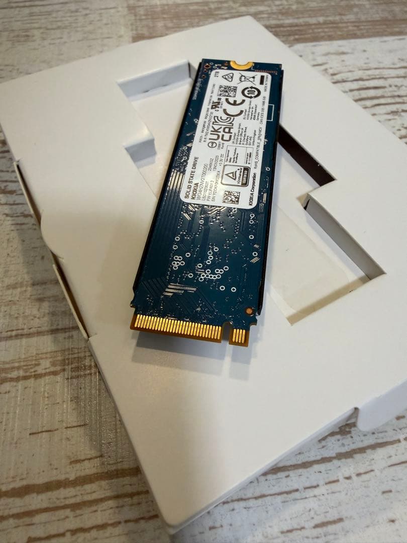 キオクシア SSD 2TB Gen4 / ヒートシンク付・外付け使用品 - メルカリ
