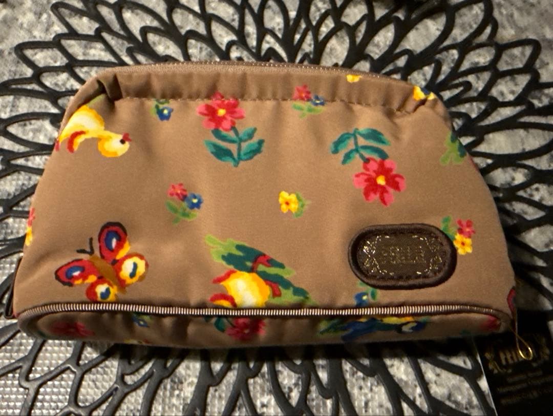 【新品未使用タグ付き】希少完売品フェイラーハイジ柄ワイヤーポーチ