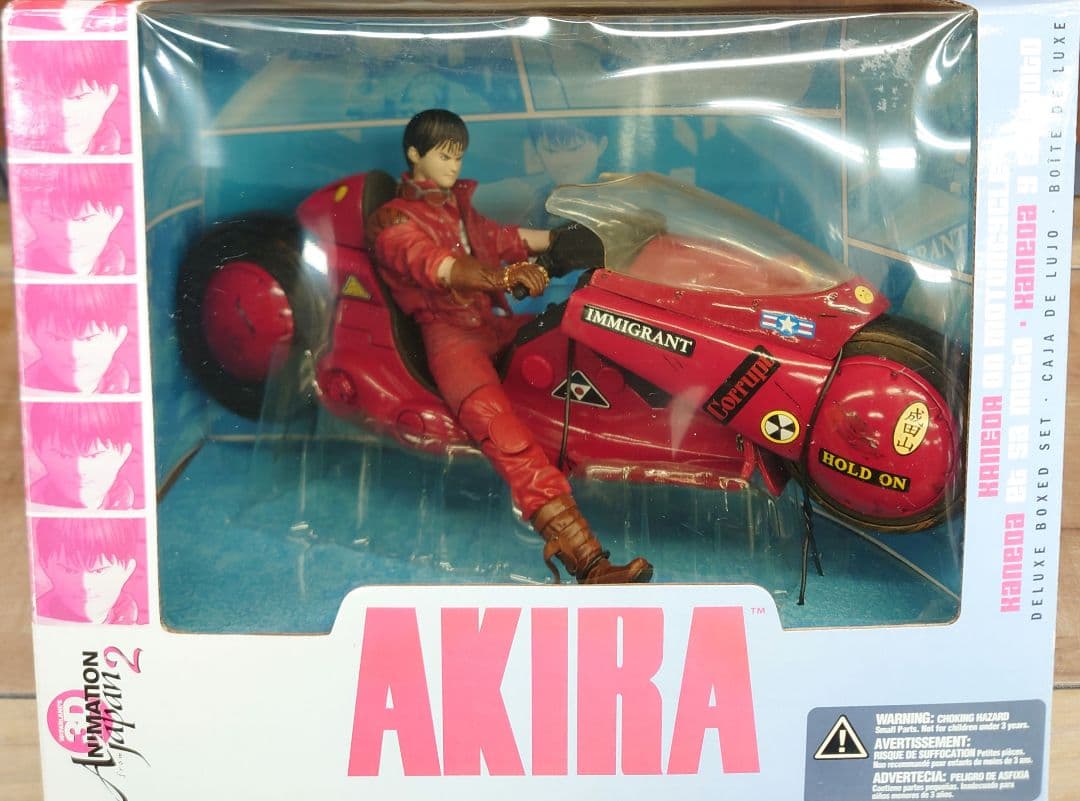 ★★★マクファーレン AKIRA KANEDA ON MOTORCYCLE