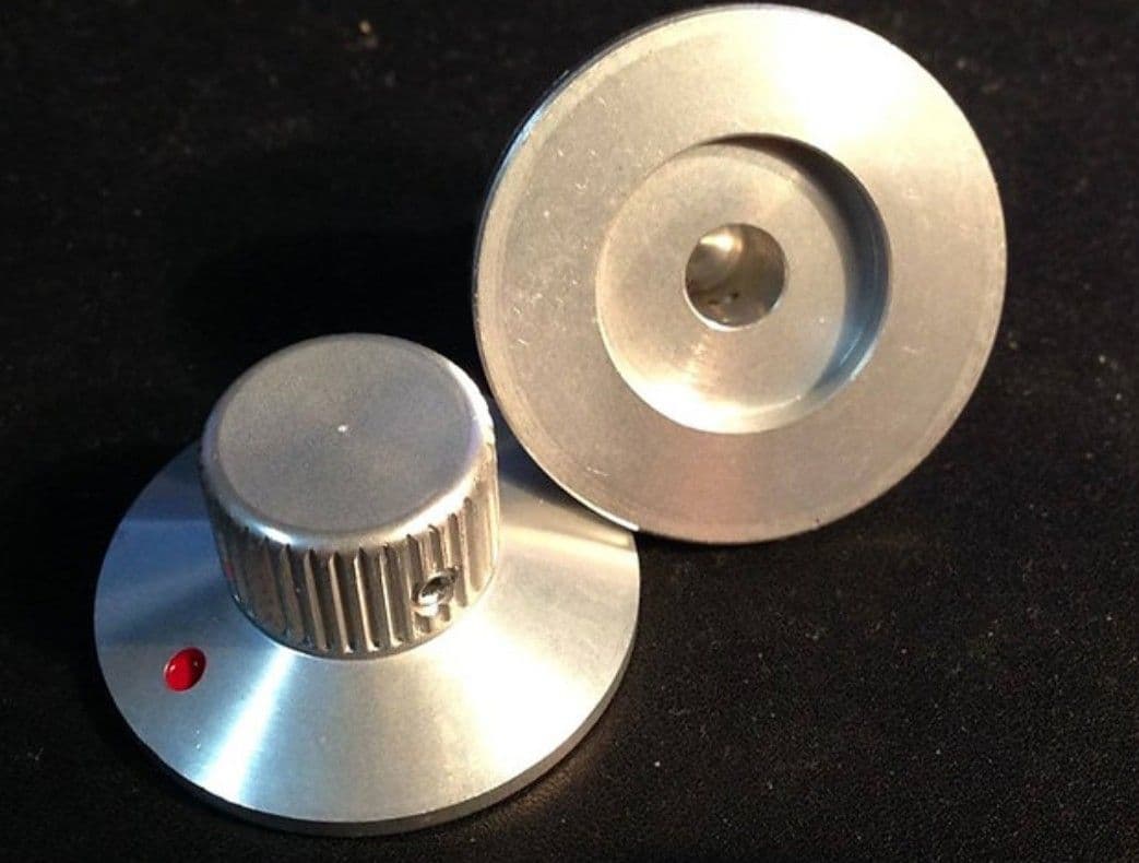 ■The Syber Shop製■ノブ2個■ブライアンメイ■レッドスペシャル レッドスペシャルを見事に再現した「セイコー 5スポーツ ブライアン