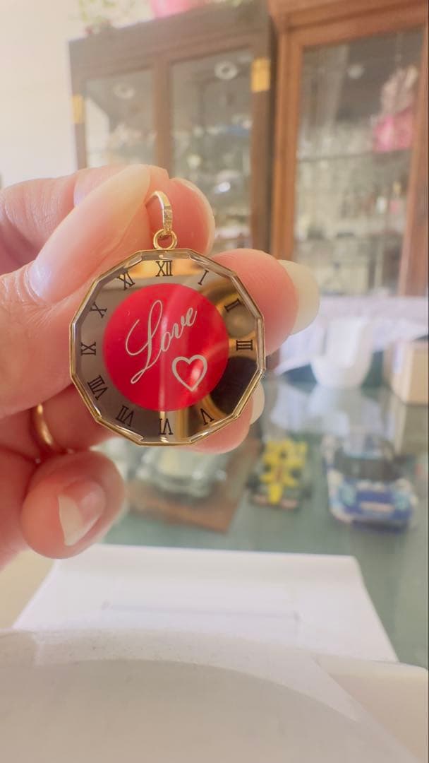 八角形ストラップ 愛 Love 18kペンダント　3.9g