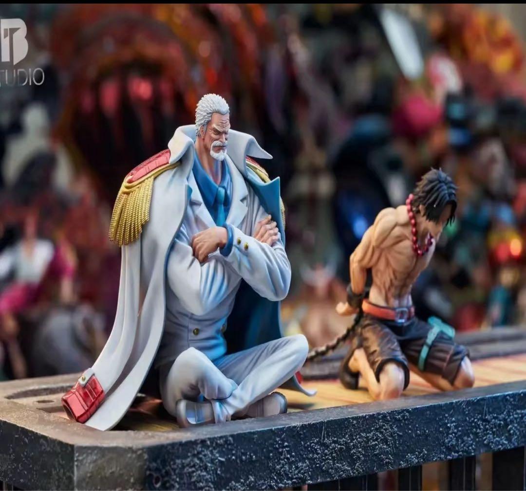 ワンピース　ガープ　ガレージキット　フィギュア　完成品