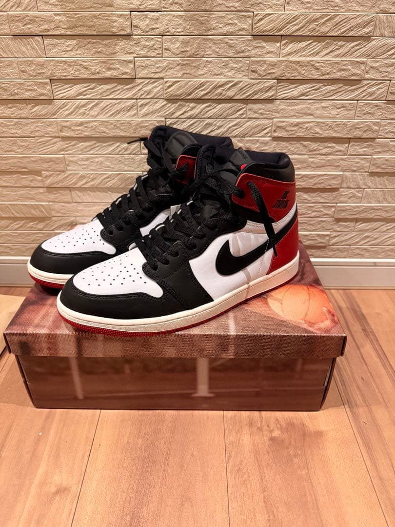 靴 air jordan 1 high OG BlackToe Reimagined