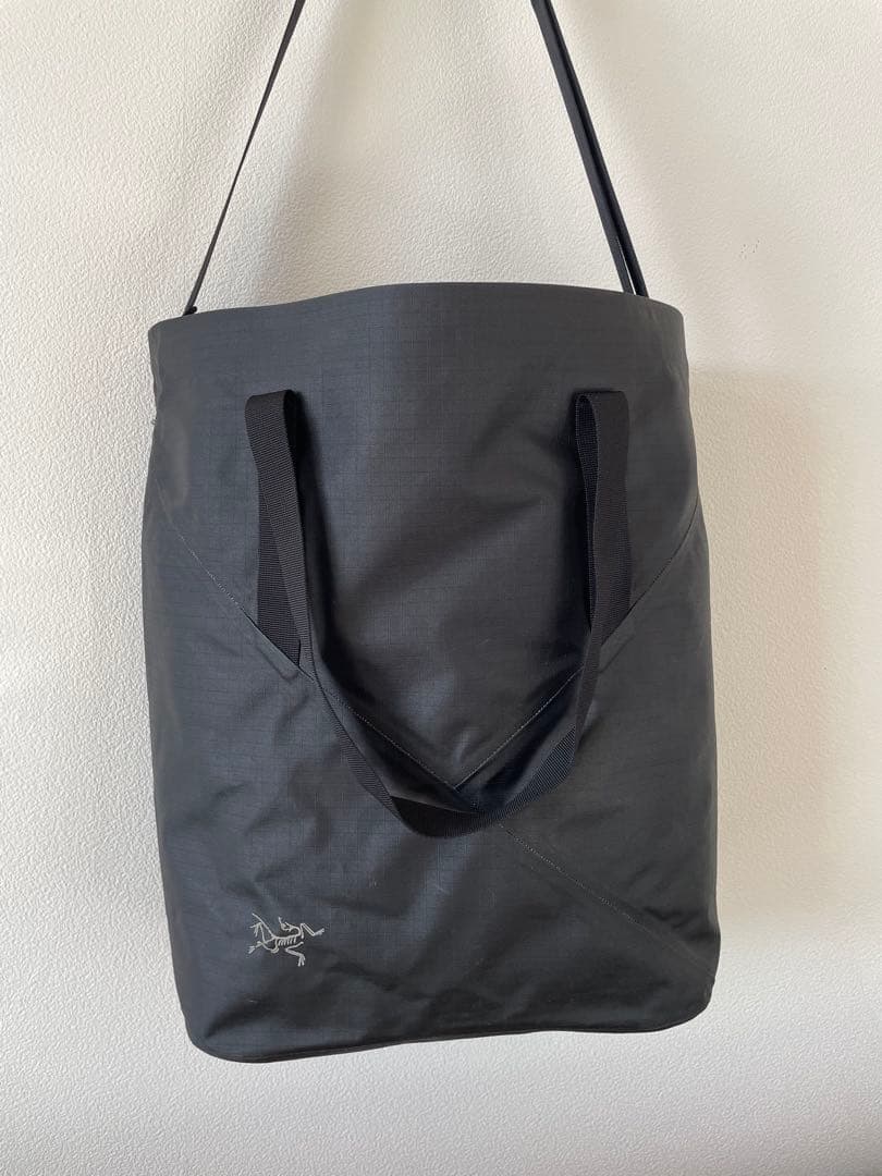 【美品】アークテリクス グランヴィル トート 18 ブラック 廃盤 美品】アークテリクス グランヴィル トート 18 ブラック 廃盤 - メルカリ