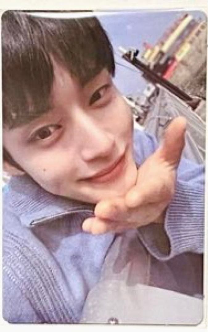 pluschat特典トレカ 投げキスver. ジウン【1】 - メルカリ