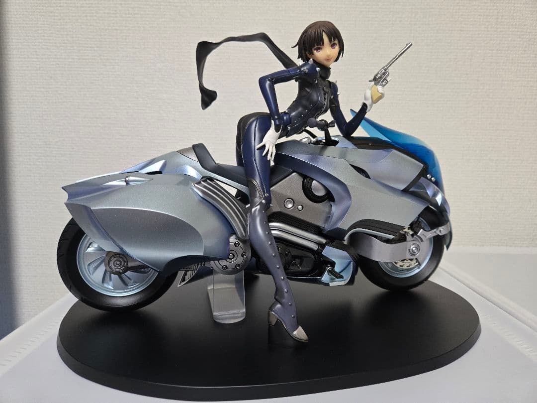 AMAKUNI ペルソナ5 新島真　ヨハンナ　クイーン　フィギュア