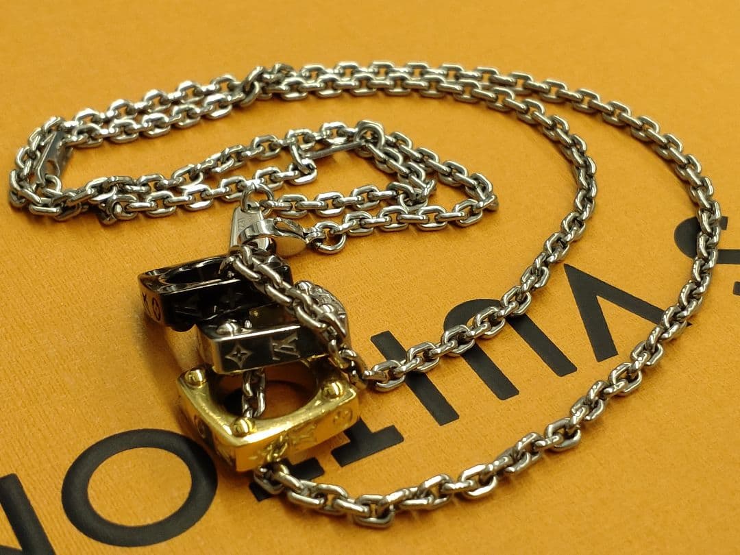 ✦美品✦ルイ・ヴィトン✦ペンダント・モノグラムボールド ネックレス✦ ペンダント・モノグラム ボールド S00｜ルイ・ヴィトン 公式サイト