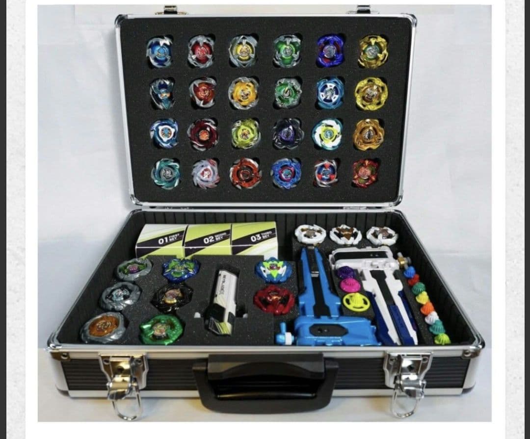 ぷ*ん様 DREAM　box　ベイブレードX　ケース　おまけ付　限定　　中サイズ