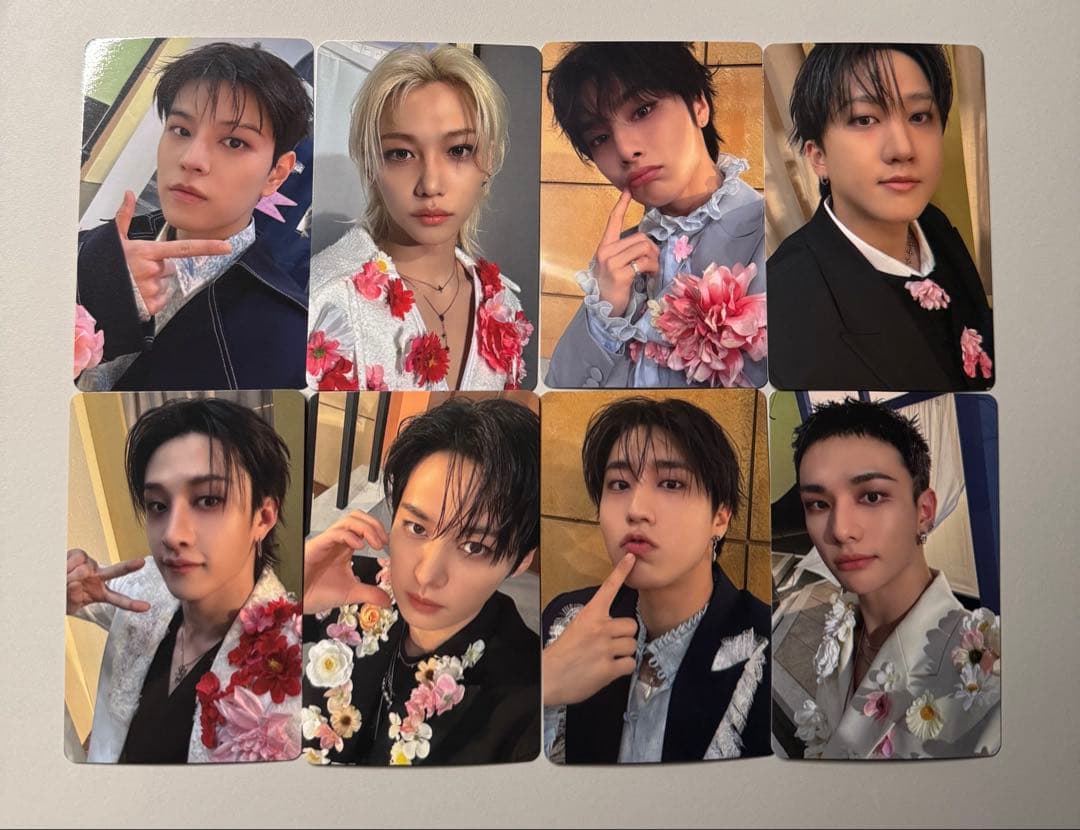 stray kids hollow トレカ タワレコ 特典 8種8枚セット - メルカリ