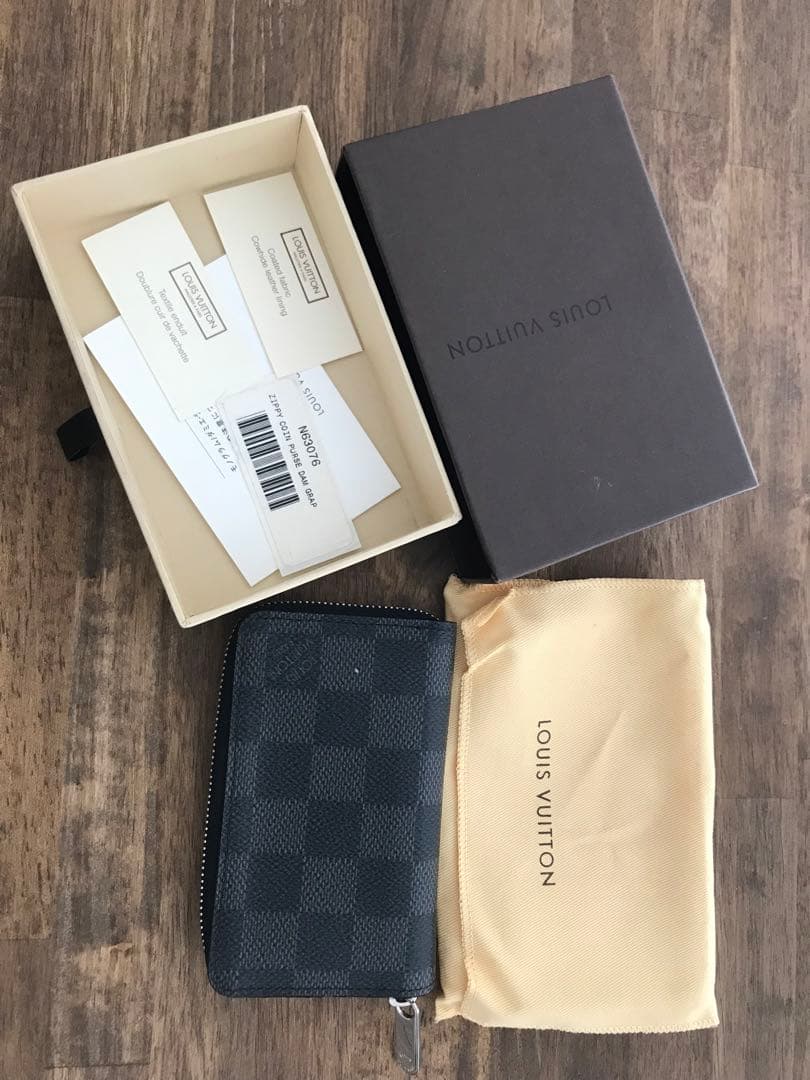 LOUIS VUITTON ダミエグラフィット Ｍ60067