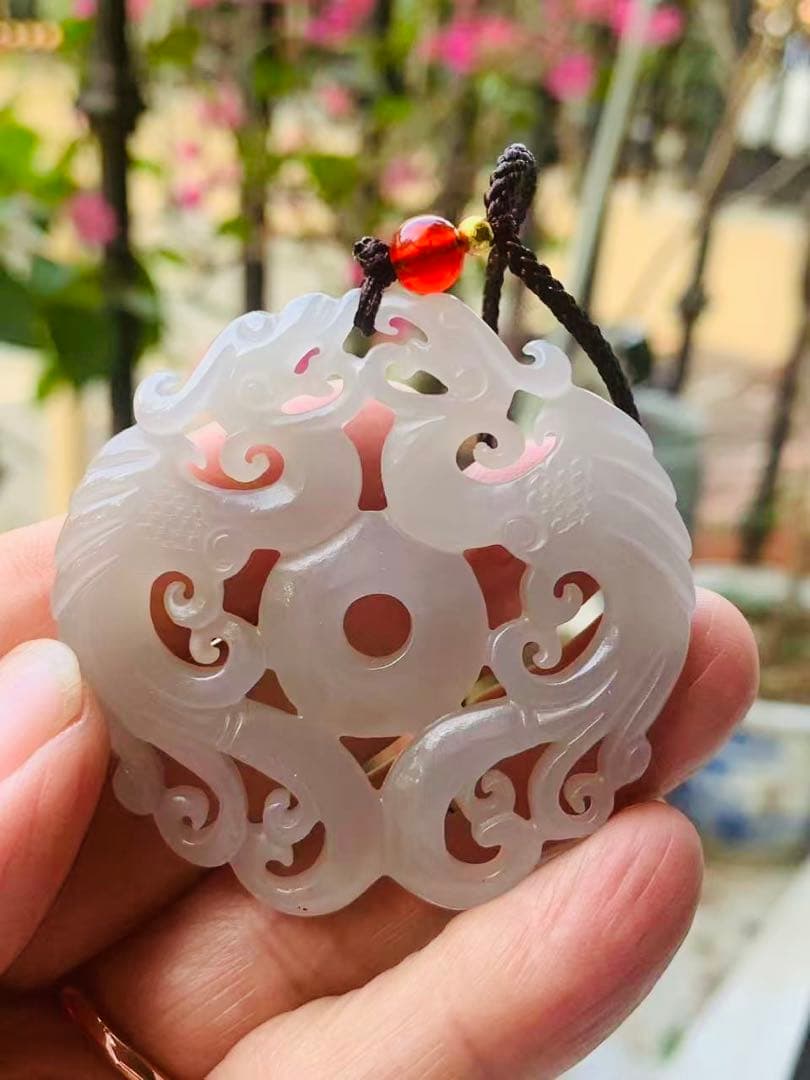 天然和田美玉透かし彫りペンダント 紫乾料 龍鳳模様 鑑定書付き - メルカリ