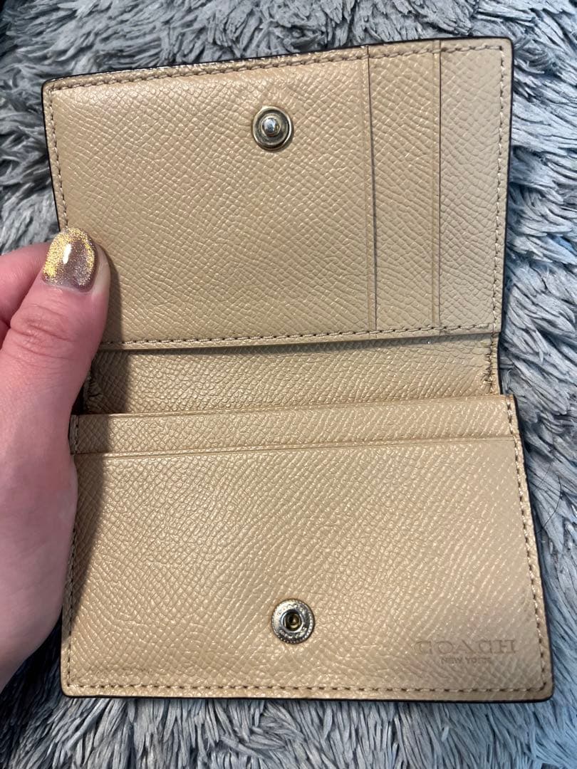 COACH 名刺入れ ベージュ レザー - メルカリ