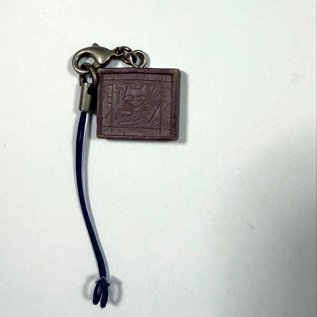 ポケモン ミュウ 石板 ガチャガチャ ガチャポン キーホルダー