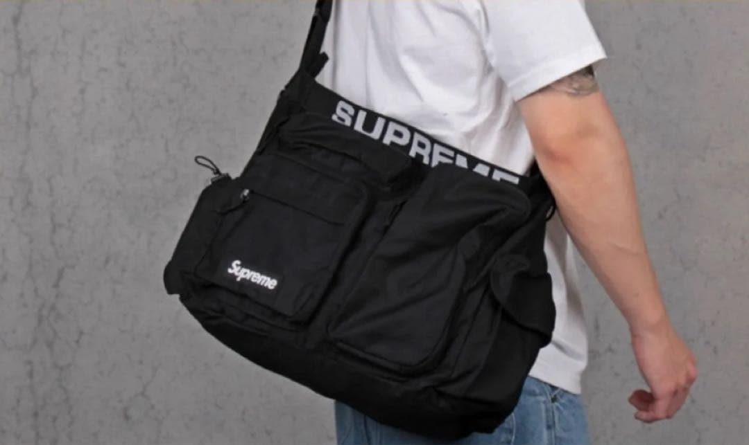 ジェンケン王子様専用[Supreme] Field Messenger Bag