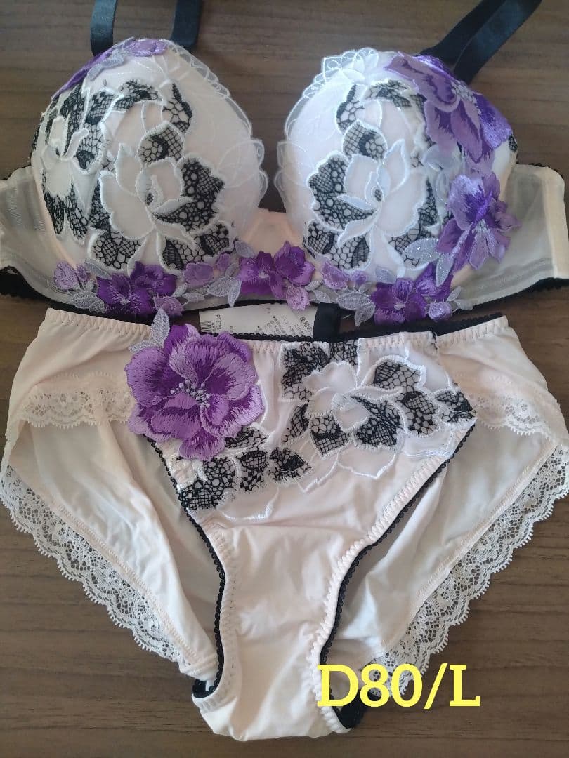 ワコール サルート ブラ ショーツ セット 22G 王様と私　D80