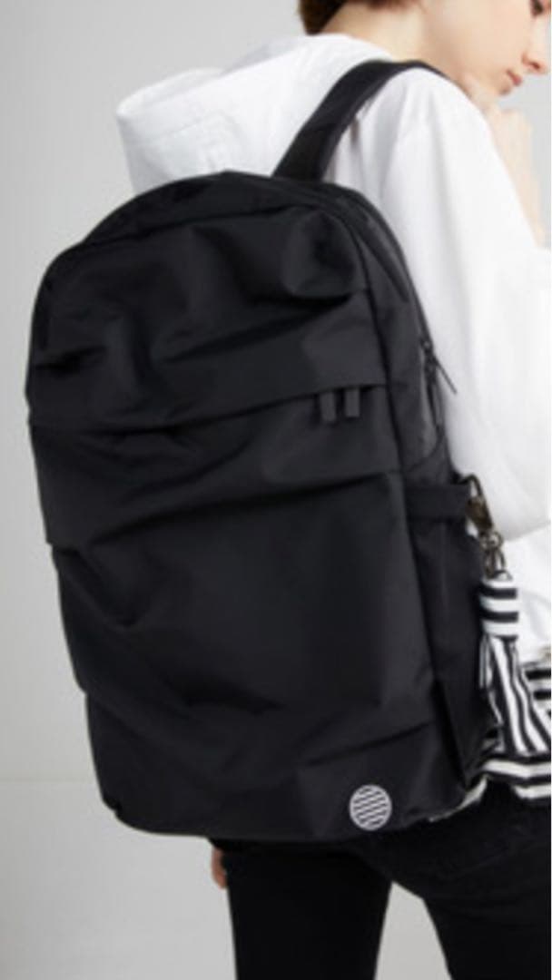 ミル⭐︎ BORDERS at BALCONY ダンスキン　バックパック