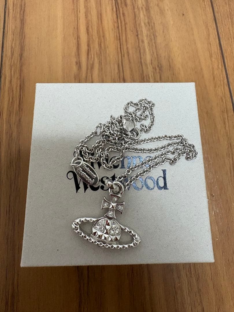 Vivienne Westwood クロスペンダントネックレス ☆vivienne westwood☆ピンク クロス ロゴ ネックレス (Vivienne