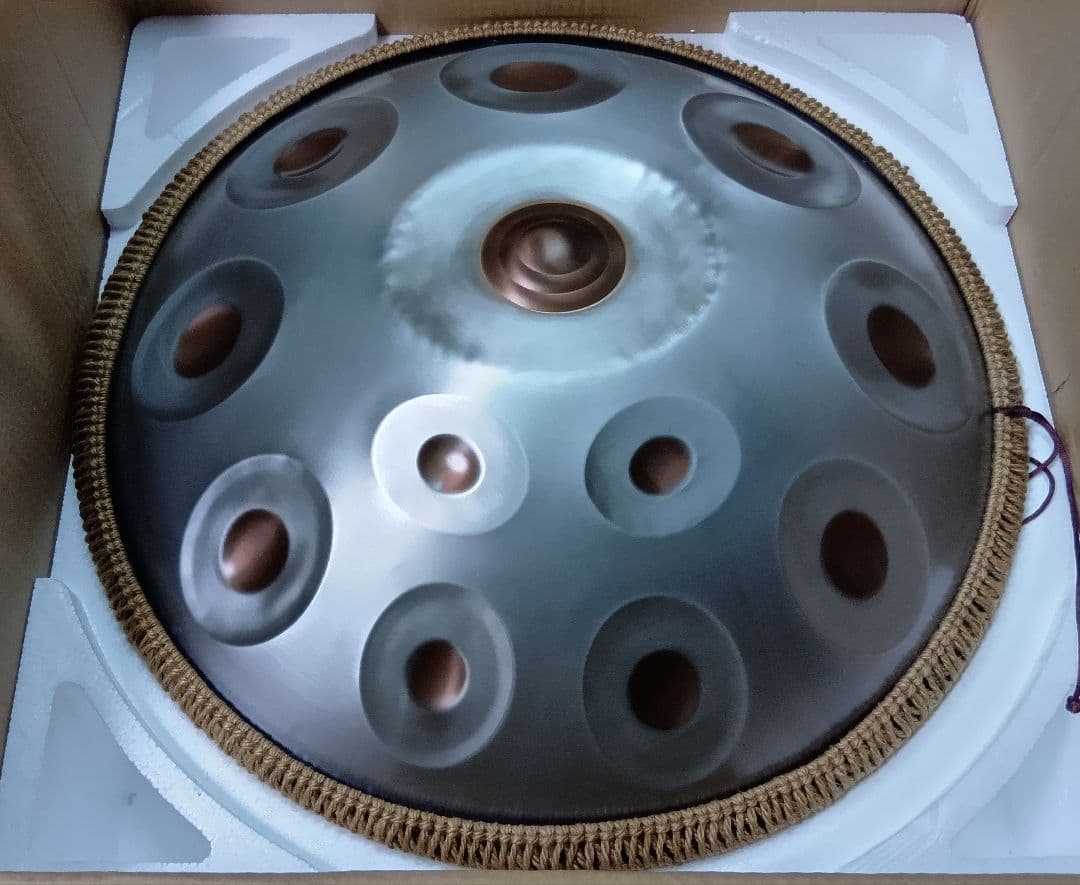 ハンドパン　56センチ　12音　A＝432Hz Dマイナー 音程合ってます