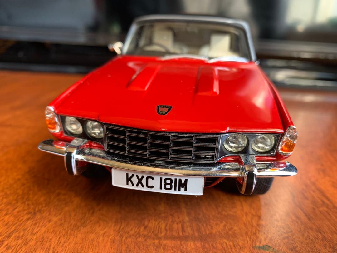 CULT 1/18 ローバー　P6B 3500v8 説明文読んで下さい