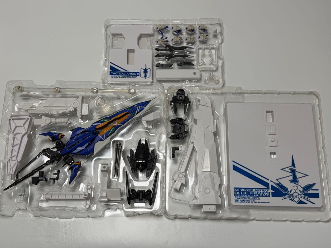メタルビルド ガンダムアストレイ ブルーフレームセカンドリバイ　パーツ