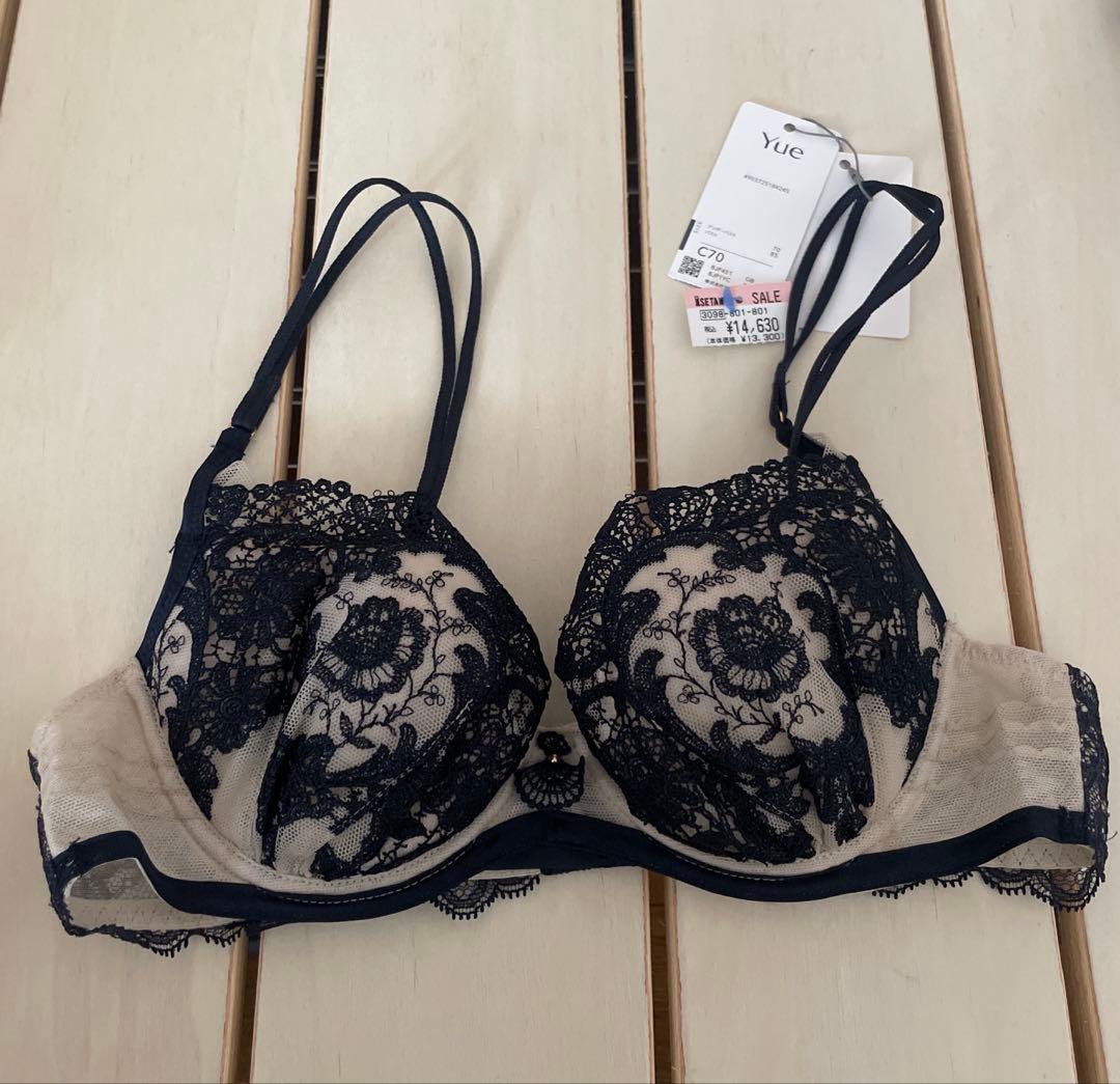 Yue ブラジャー　新品　ワコール Yue やわらかく軽やかなつけごこち アウターにひびきくいブラ 3／4