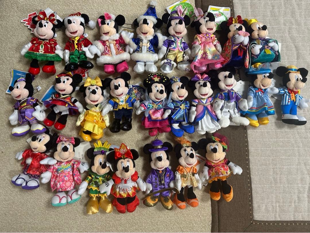 【美品・タグ付き】ミッキー ミニー ぬいぐるみバッチ セット 2014年 ミッキー ミニー ぬいぐるみバッチ 2014年 クリスマス ディズニーシー