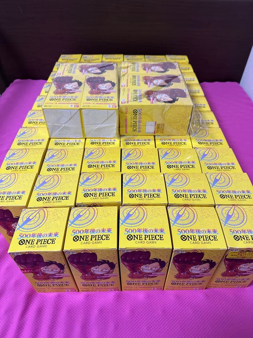ワンピースカード　５００年後の未来６５BOXテープ付き ONE PIECEカードゲーム 500年後の未来 ONE PIECE カードゲーム