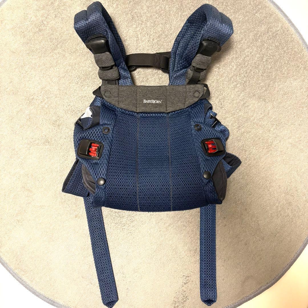 ベビービョルン　ハーモニー　ネイビー　メッシュ素材 抱っこひも