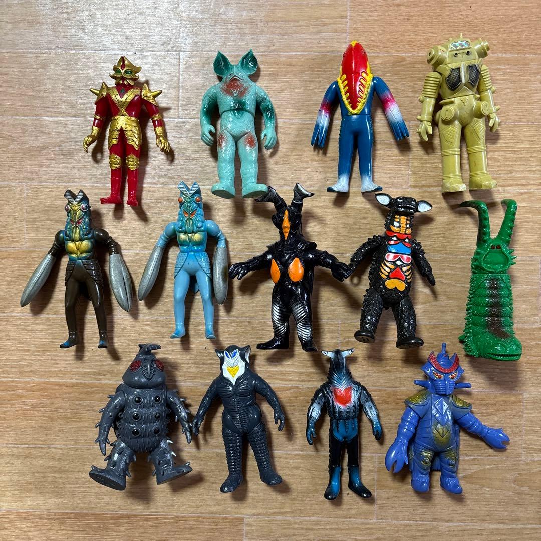 まとめ売り】ウルトラマンシリーズ 怪獣ソフビフィギュア 13体セット