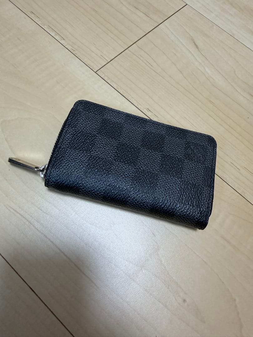 LOUIS VUITTONダミエグラフィット ケース ジッパー