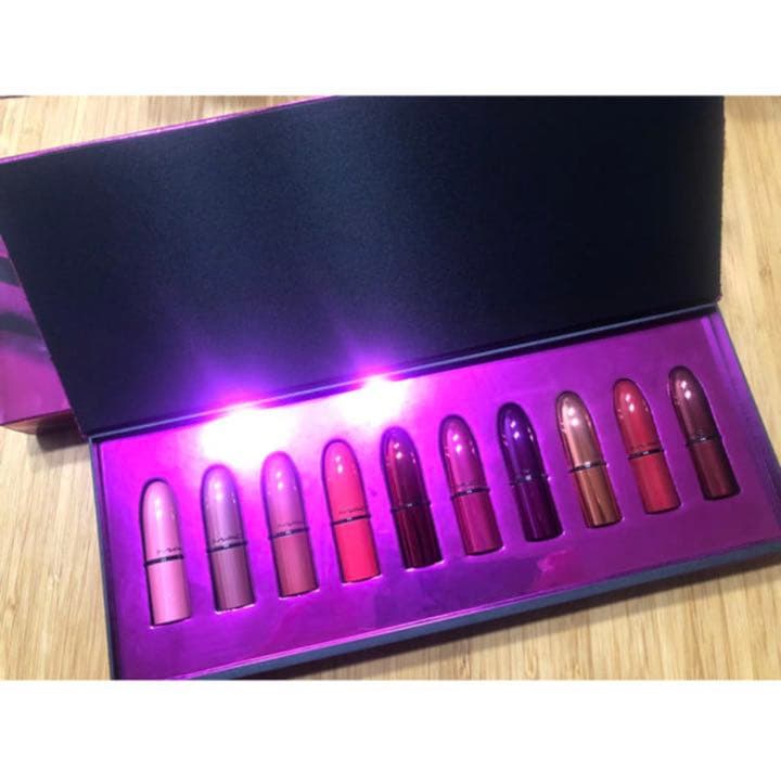 最終値下げMAC Shiny pretty things lip kit