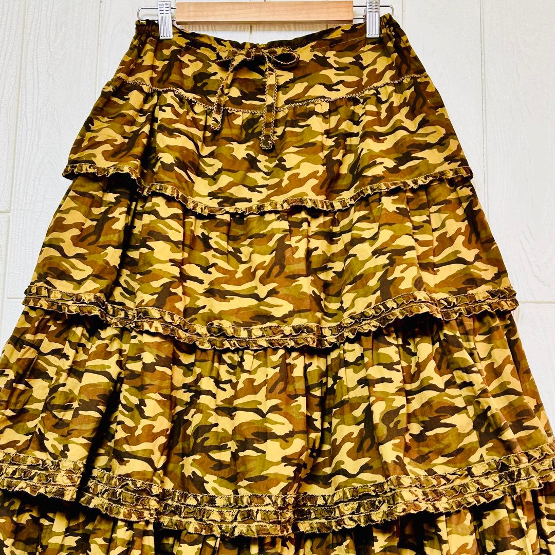 希少【WONDERFUL WORLD】5段ティアードスカート 迷彩 カネコイサオ