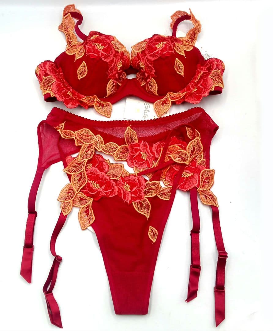 サルート 22G ソワレ ブラB75 &ソング&ガーター RE プレステージ