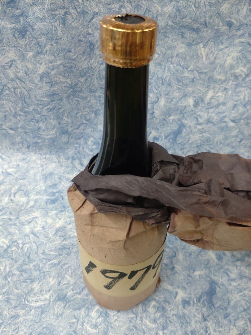 40年以上古酒 限定品】 泡盛 請福 1979 720ml - メルカリ