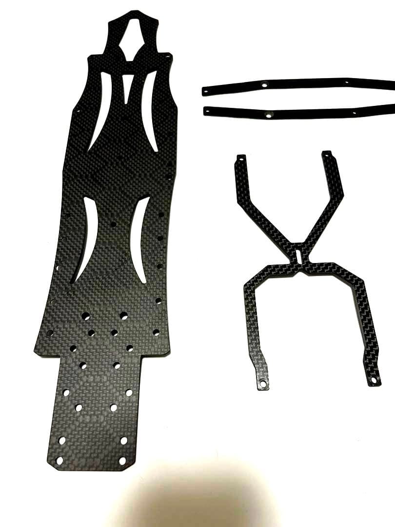 メタルガレージ　RDX用　カーボンシャーシ他