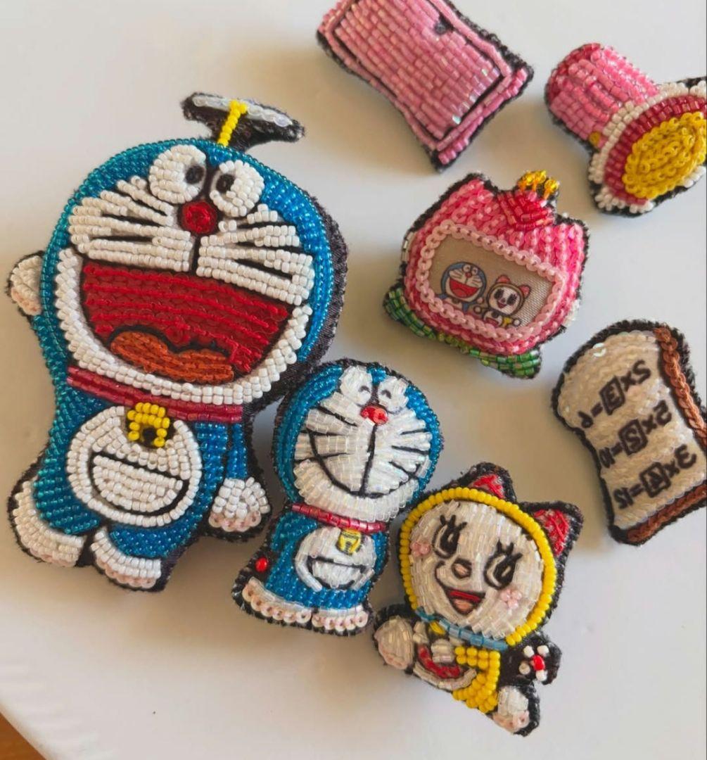 ドラえもん 刺繍ブローチ 藤子不二雄ミュージアム tamaoworld - メルカリ