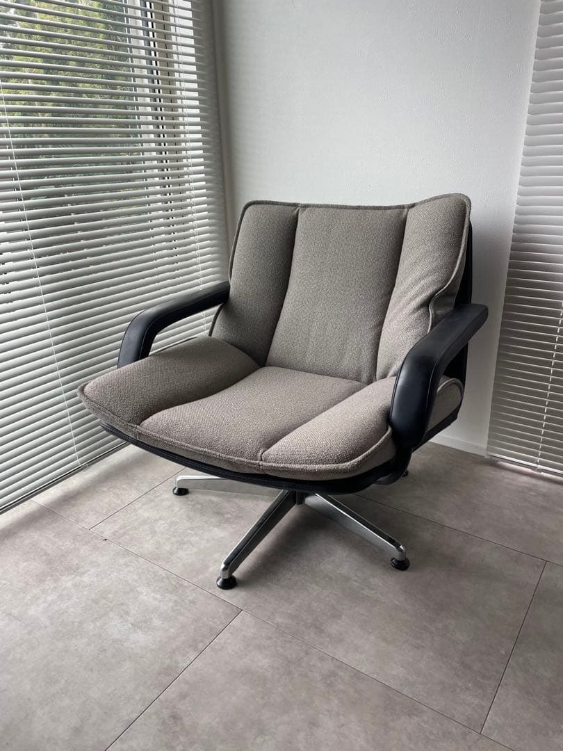 ラウンジチェア　ミッドセンチュリー　ビンテージチェア　モダン