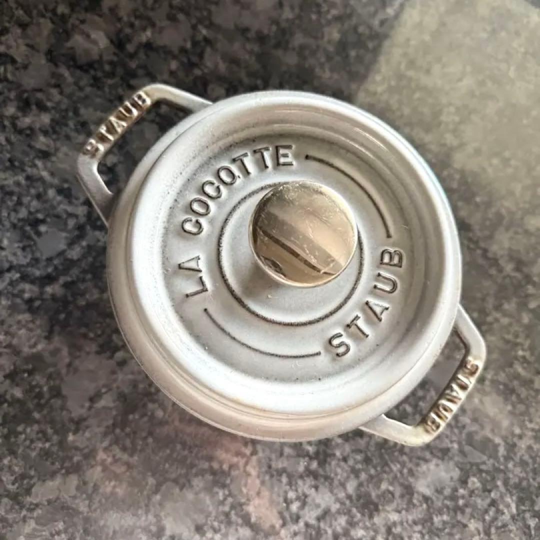 【美品】ストウブ ピコ・ココット ラウンド 14cm グラファイトグレー ストウブ ピコ ココット ラウンド 14cm [グレー] (鍋) 価格比較 - 価格.com