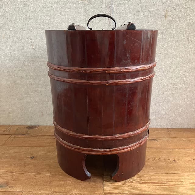 木桶 味噌樽 漆 蓋付 脚付 ヴィンテージ 古民具 古道具 骨董 レトロ 樽