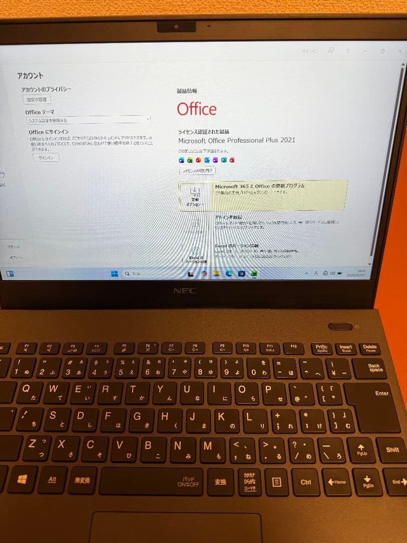 NECVKV18G-9 i7-10510U 16G-1TB (10)