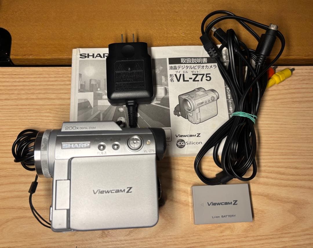 正常動作確認済美品　シャープ　miniDVビデオカメラ VL-Z75