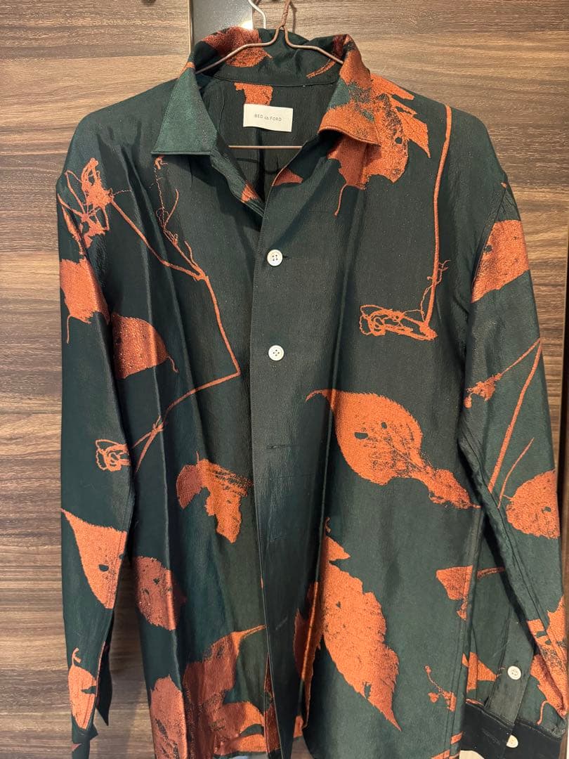 BED J.W. FORD 長袖シャツ 黒とオレンジの葉柄　サイズ1