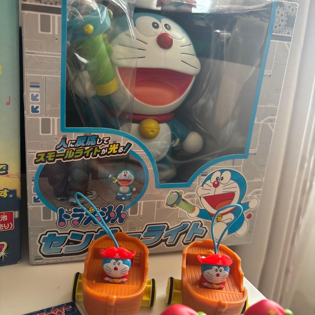 ドラえもん グッズ まとめ売り フィギュア センサーライト ストラップ
