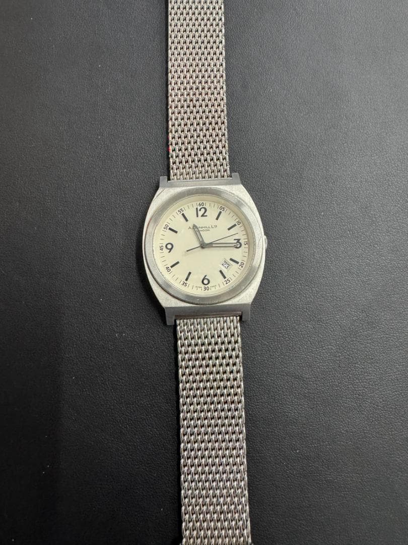 A.Dunhill 稼動品 アルフレッドダンヒル デイト付き　腕時計 8051