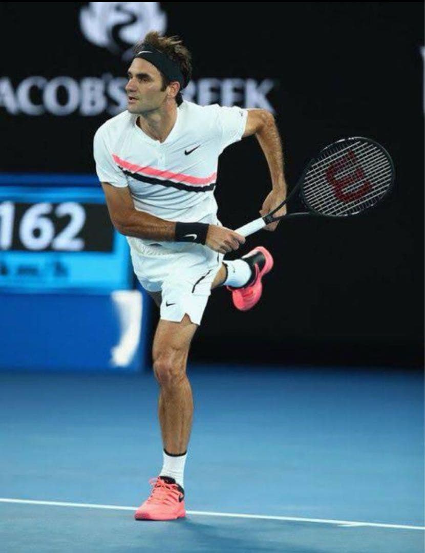 フェデラー　2018年全豪優勝　ナイキ　ヘンリーネックシャツ