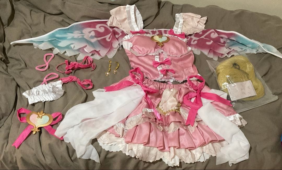 星宮いちご　オーロラキスコーデ　コスプレ衣装　ウィッグ付き 三分妄想1/3Delusion】アイカツ！アイドルカツドウ！ 星宮いちご