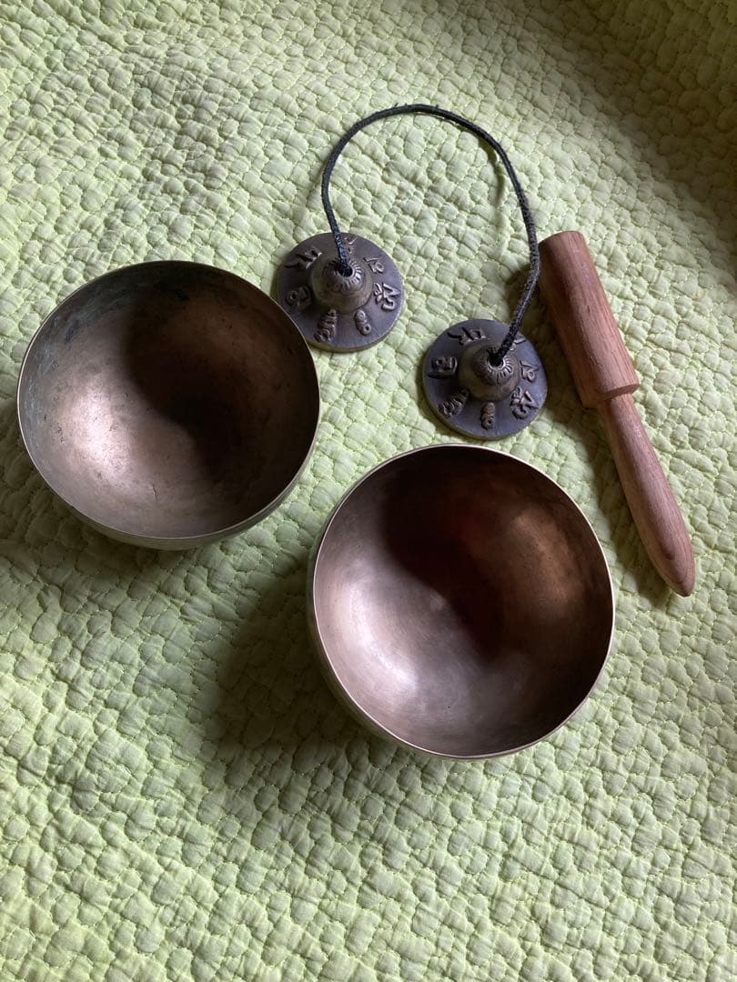 シンギングボウル2個とティンシャのセット