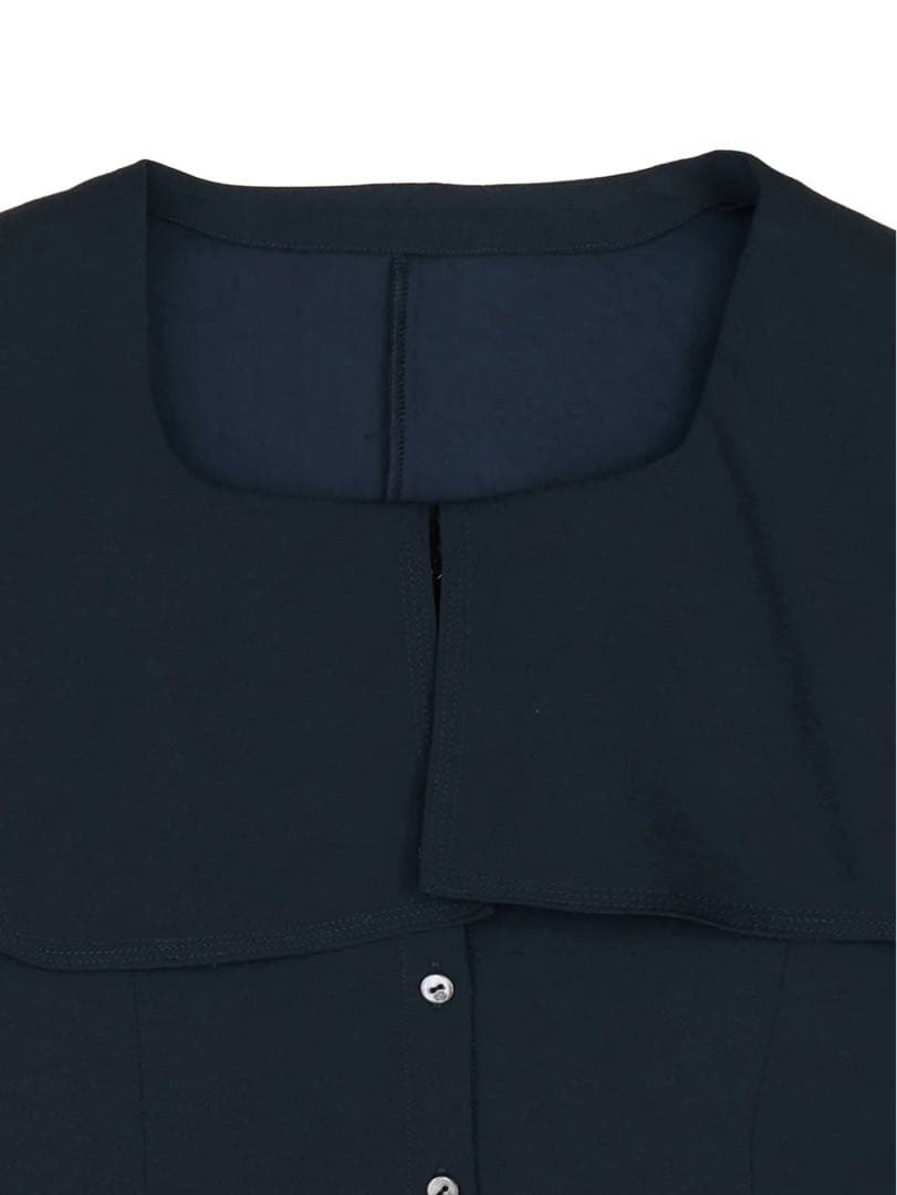 SQUARE COLLAR BACK SATIN BLOUSE 【 S 】 - メルカリ