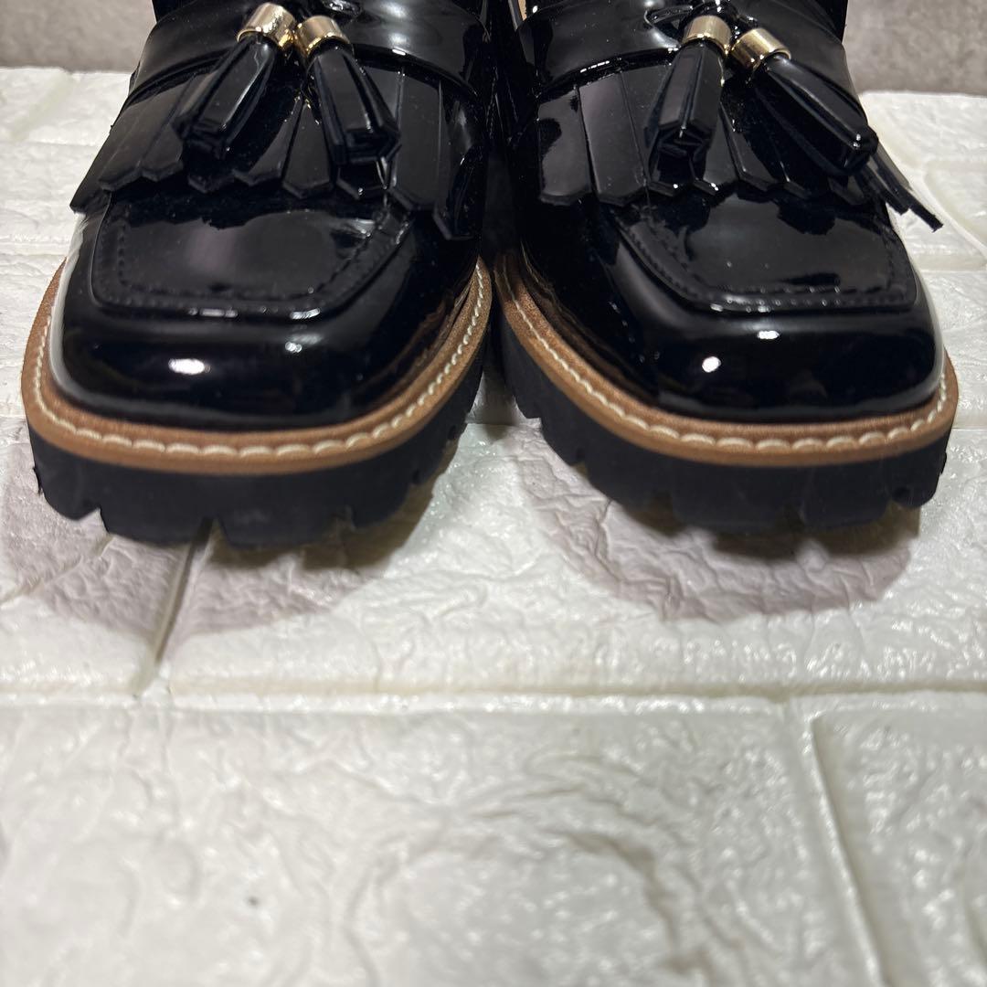 美品✨ダイアナ エナメルタッセルローファー トラックソール キルト